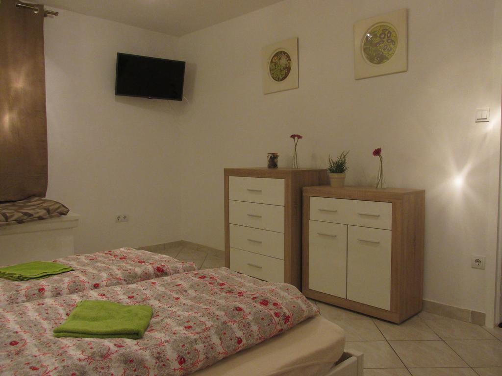 Fortuna Apartments Eger Ngoại thất bức ảnh