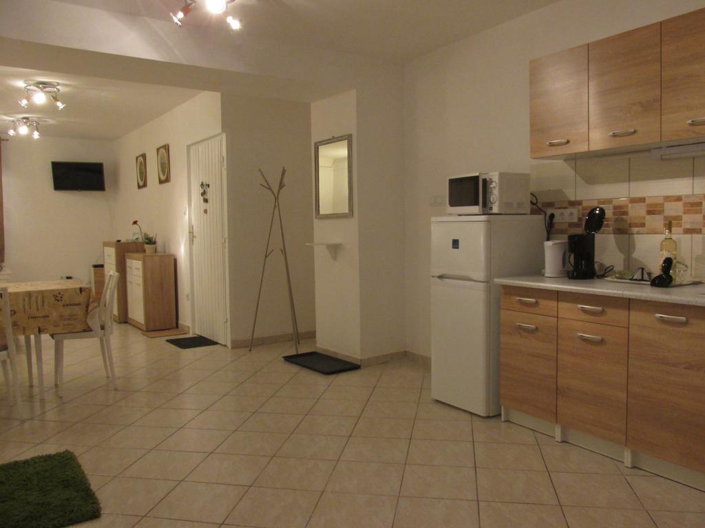 Fortuna Apartments Eger Ngoại thất bức ảnh